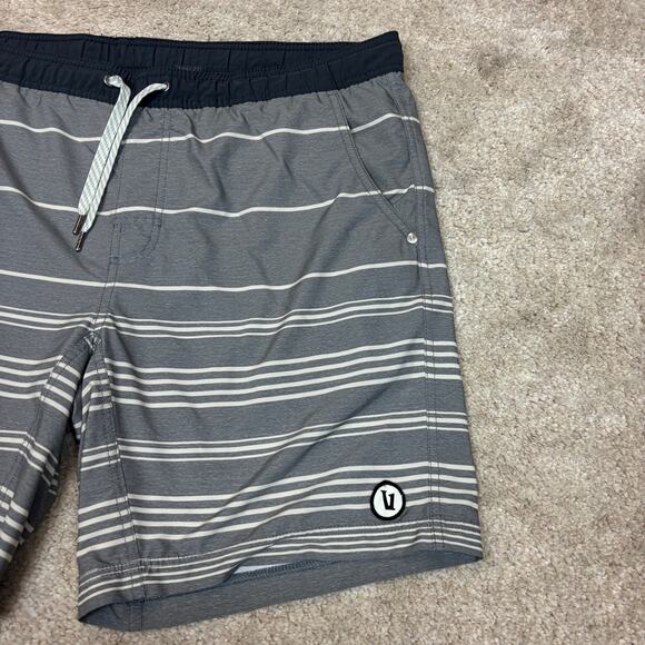 Vuori 7" Shorts Mens Size 38 Gray Striped Lined Kore Hybrid Athletic - Picture 2 of 9